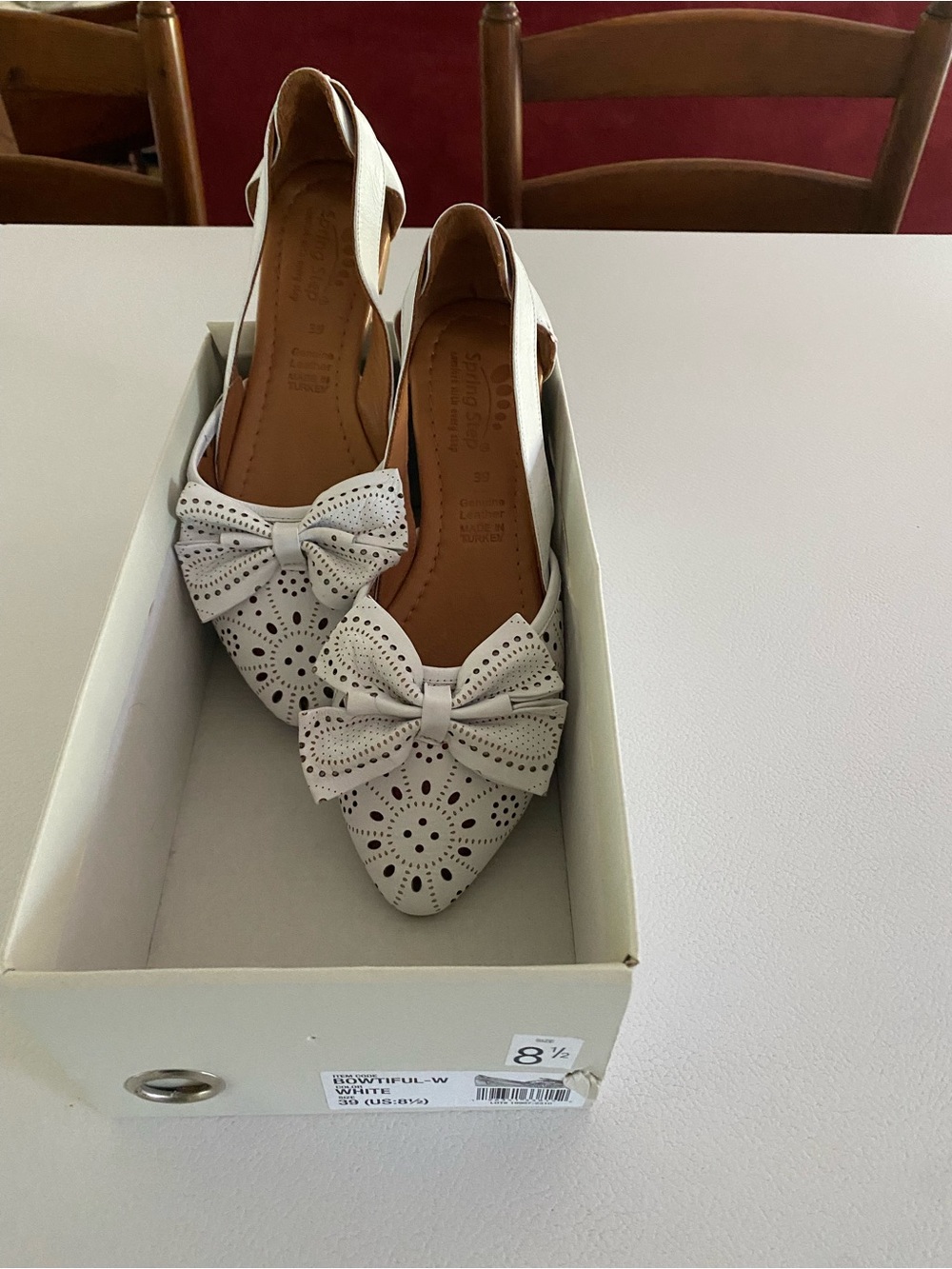 Spring Step White Pointed-Toe Perforated Bow Slingback Flats - Picture 5 of 5
